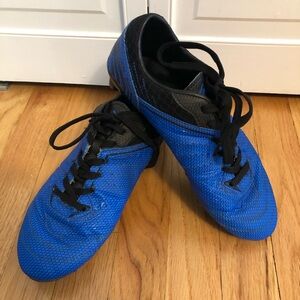 Like New Dream Pairs Soccer Cleats Blue and Black US Men’s Size 7.5